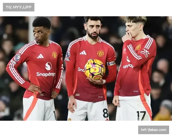 半场战报：曼联1-2落后阿森纳，拉什福德扳回一城