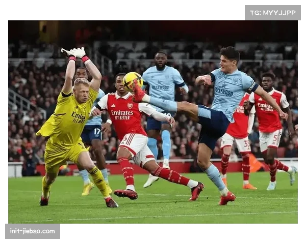 布伦特福德2-1逆转战胜卢顿，保级形势柳暗花明